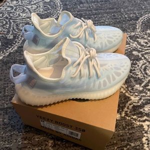 Yeezy Boost 350 Mono Ice